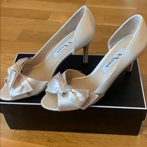 Nina Forbes Ivory Satin Peep Toed Pumps